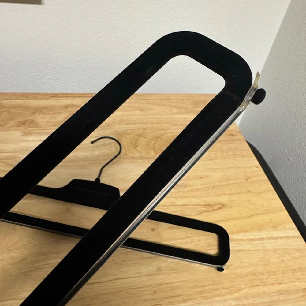 Alexander McQueen Hanger